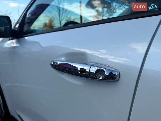 Белый Киа Niro, объемом двигателя 1.58 л и пробегом 97 тыс. км за 18990 $, фото 8 на Automoto.ua