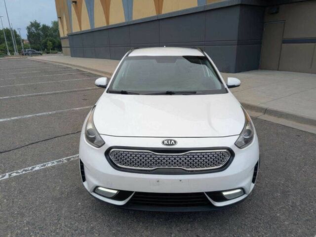 Белый Киа Niro, объемом двигателя 1.6 л и пробегом 66 тыс. км за 9000 $, фото 1 на Automoto.ua