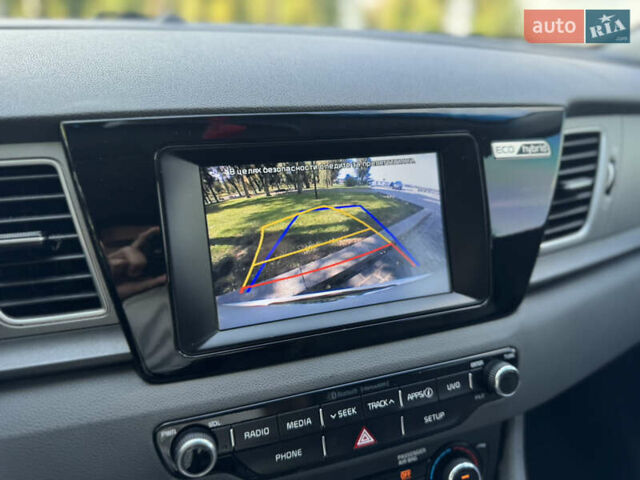 Белый Киа Niro, объемом двигателя 1.6 л и пробегом 160 тыс. км за 15400 $, фото 42 на Automoto.ua