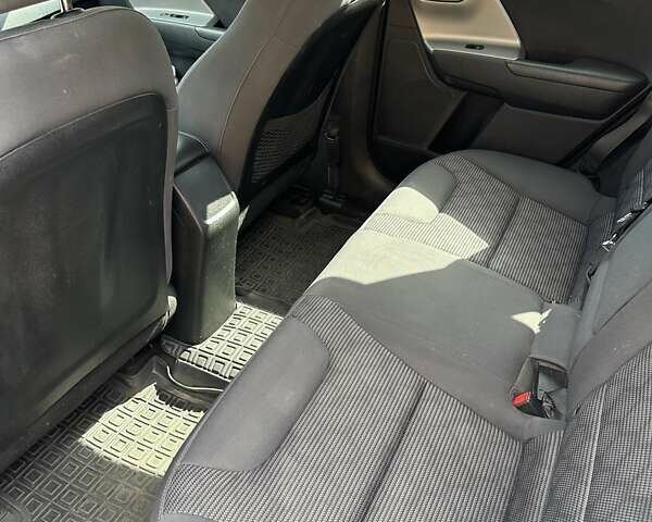 Киа Niro 2017 в Кривом Роге на Automoto.ua Белый Киа Niro, объемом двигателя 1.59 л и пробегом 170 тыс. км за 15000 $, фото 12 на Automoto.ua