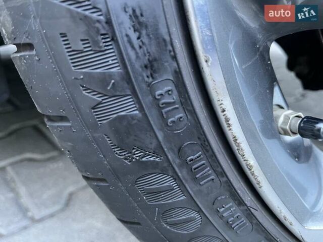 Белый Киа Niro, объемом двигателя 1.58 л и пробегом 147 тыс. км за 20000 $, фото 10 на Automoto.ua