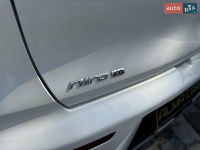Белый Киа Niro, объемом двигателя 1.6 л и пробегом 160 тыс. км за 15400 $, фото 26 на Automoto.ua