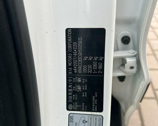 Белый Киа Niro, объемом двигателя 1.58 л и пробегом 193 тыс. км за 16300 $, фото 10 на Automoto.ua