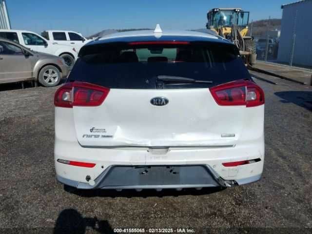 Белый Киа Niro, объемом двигателя 1.6 л и пробегом 100 тыс. км за 10000 $, фото 15 на Automoto.ua