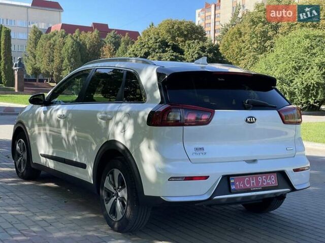 Белый Киа Niro, объемом двигателя 0 л и пробегом 182 тыс. км за 16700 $, фото 35 на Automoto.ua