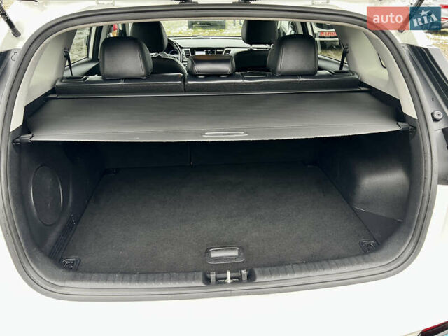 Белый Киа Niro, объемом двигателя 0 л и пробегом 137 тыс. км за 17999 $, фото 35 на Automoto.ua