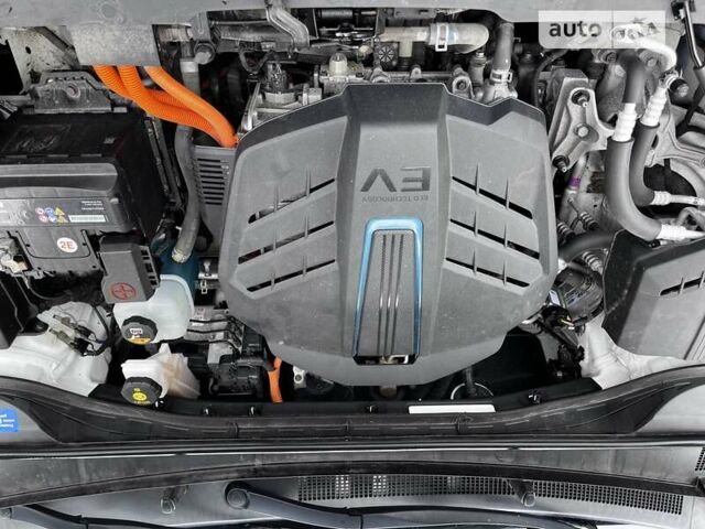 Білий Кіа Niro, об'ємом двигуна 0 л та пробігом 211 тис. км за 16400 $, фото 23 на Automoto.ua