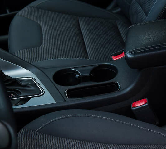 Белый Киа Niro, объемом двигателя 1.58 л и пробегом 325 тыс. км за 13000 $, фото 14 на Automoto.ua