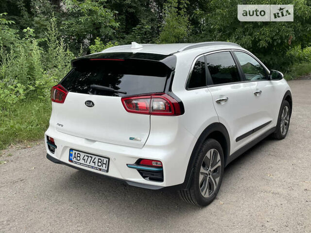 Белый Киа Niro, объемом двигателя 0 л и пробегом 73 тыс. км за 27300 $, фото 4 на Automoto.ua