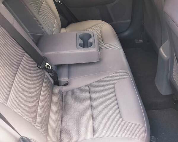 Белый Киа Niro, объемом двигателя 1.58 л и пробегом 27 тыс. км за 18750 $, фото 11 на Automoto.ua