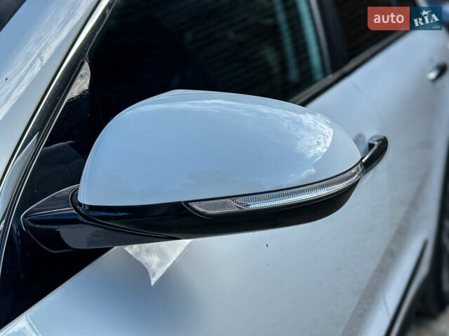 Білий Кіа Niro, об'ємом двигуна 0 л та пробігом 204 тис. км за 17800 $, фото 59 на Automoto.ua