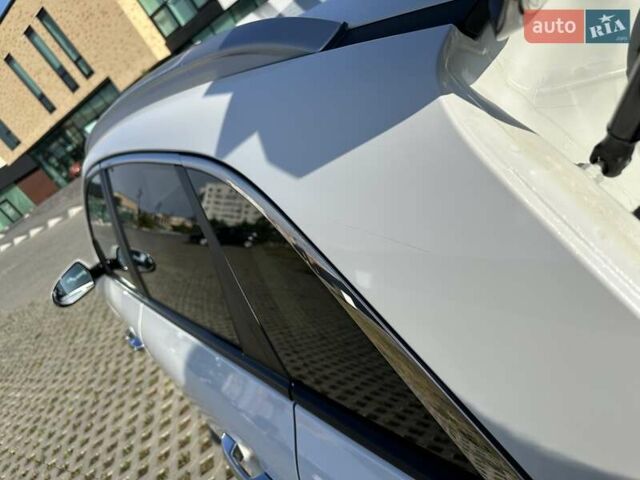 Білий Кіа Niro, об'ємом двигуна 0 л та пробігом 157 тис. км за 16900 $, фото 17 на Automoto.ua