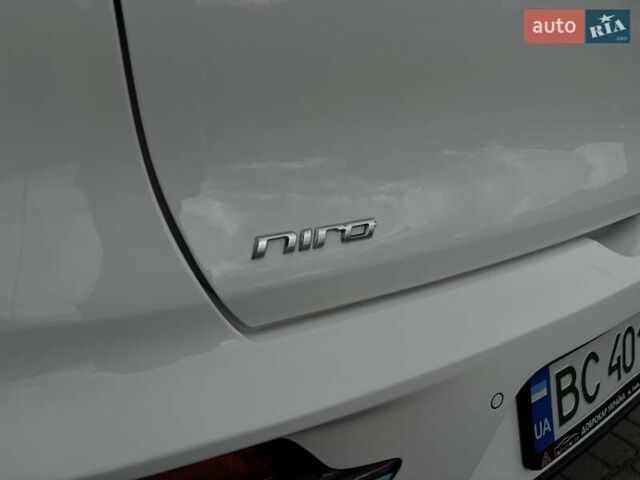 Белый Киа Niro, объемом двигателя 0 л и пробегом 100 тыс. км за 18999 $, фото 25 на Automoto.ua