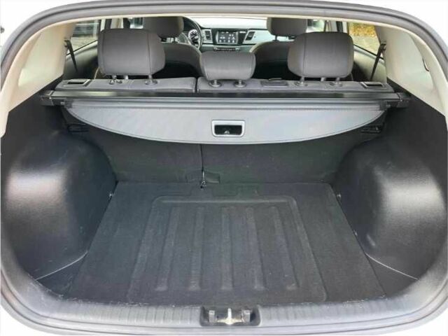 Киа Niro 2019 в Киеве на Automoto.ua Белый Киа Niro, объемом двигателя 1.6 л и пробегом 114 тыс. км за 11400 $, фото 13 на Automoto.ua