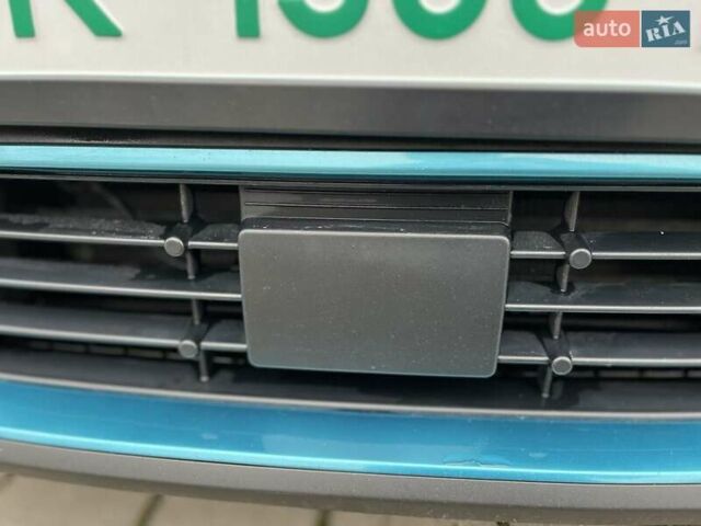 Белый Киа Niro, объемом двигателя 0 л и пробегом 150 тыс. км за 18000 $, фото 19 на Automoto.ua