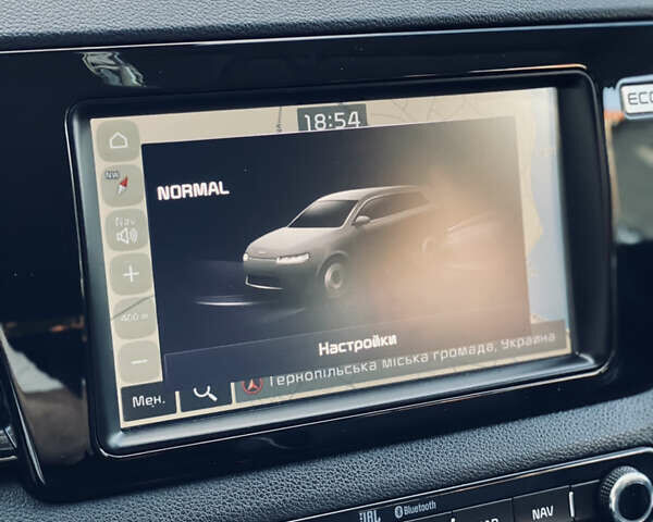 Білий Кіа Niro, об'ємом двигуна 0 л та пробігом 149 тис. км за 18999 $, фото 59 на Automoto.ua