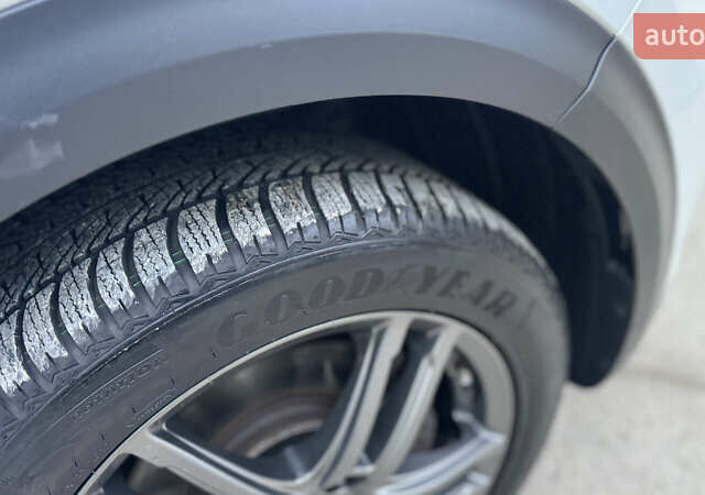 Білий Кіа Niro, об'ємом двигуна 0 л та пробігом 124 тис. км за 16999 $, фото 38 на Automoto.ua