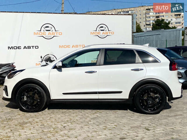 Белый Киа Niro, объемом двигателя 0 л и пробегом 68 тыс. км за 19500 $, фото 12 на Automoto.ua