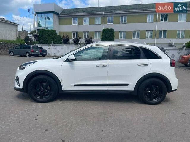 Белый Киа Niro, объемом двигателя 0 л и пробегом 100 тыс. км за 17000 $, фото 8 на Automoto.ua