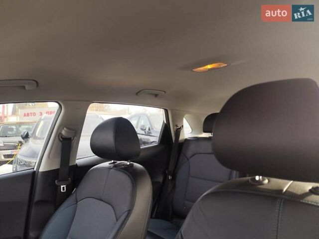 Белый Киа Niro, объемом двигателя 0 л и пробегом 105 тыс. км за 17555 $, фото 35 на Automoto.ua