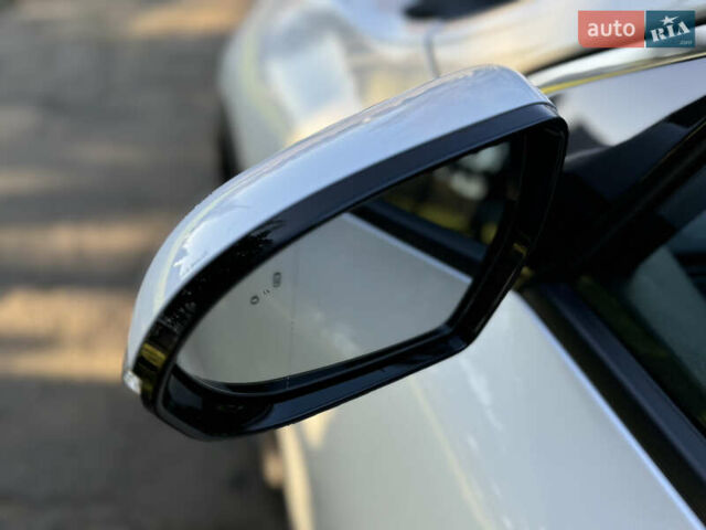 Белый Киа Niro, объемом двигателя 0 л и пробегом 147 тыс. км за 18500 $, фото 12 на Automoto.ua