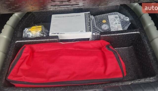 Киа Niro 2019 в Дубно на Automoto.ua Белый Киа Niro, объемом двигателя 0 л и пробегом 173 тыс. км за 17400 $, фото 14 на Automoto.ua