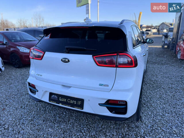 Белый Киа Niro, объемом двигателя 0 л и пробегом 210 тыс. км за 15900 $, фото 11 на Automoto.ua