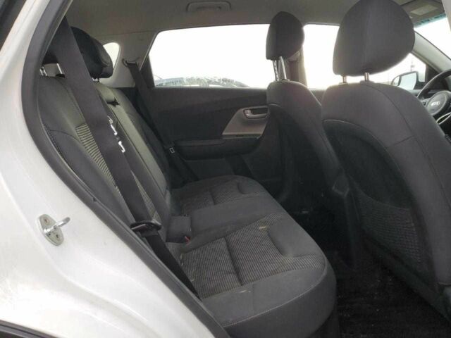 Білий Кіа Niro, об'ємом двигуна 1.6 л та пробігом 86 тис. км за 4100 $, фото 10 на Automoto.ua