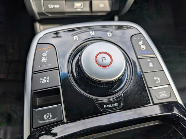 Белый Киа Niro, объемом двигателя 0 л и пробегом 39 тыс. км за 8700 $, фото 10 на Automoto.ua