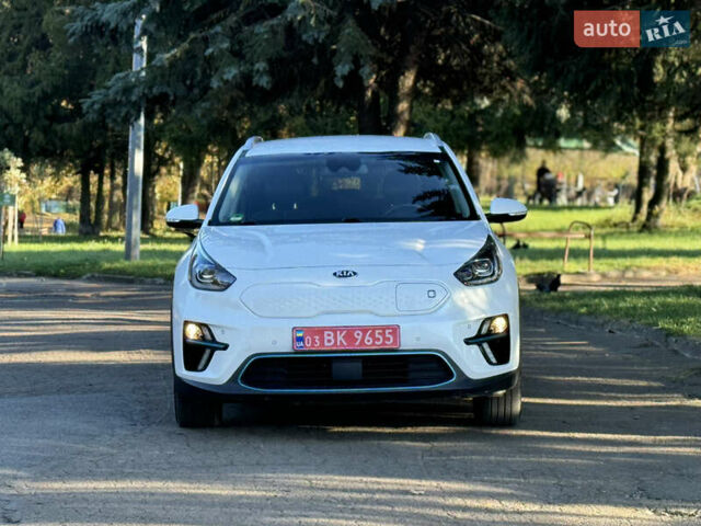Белый Киа Niro, объемом двигателя 0 л и пробегом 147 тыс. км за 18500 $, фото 2 на Automoto.ua