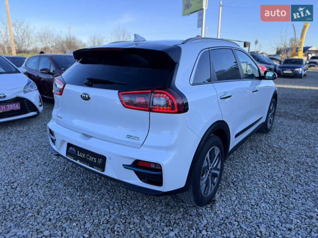 Белый Киа Niro, объемом двигателя 0 л и пробегом 210 тыс. км за 15900 $, фото 12 на Automoto.ua