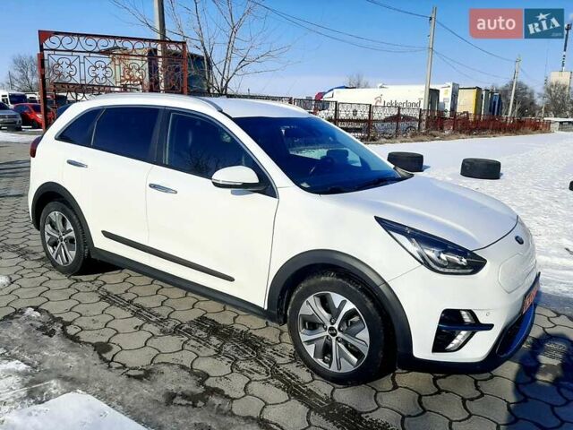 Білий Кіа Niro, об'ємом двигуна 0 л та пробігом 115 тис. км за 17200 $, фото 1 на Automoto.ua