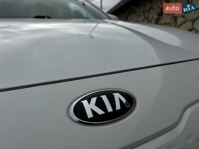 Белый Киа Niro, объемом двигателя 0 л и пробегом 100 тыс. км за 18999 $, фото 13 на Automoto.ua