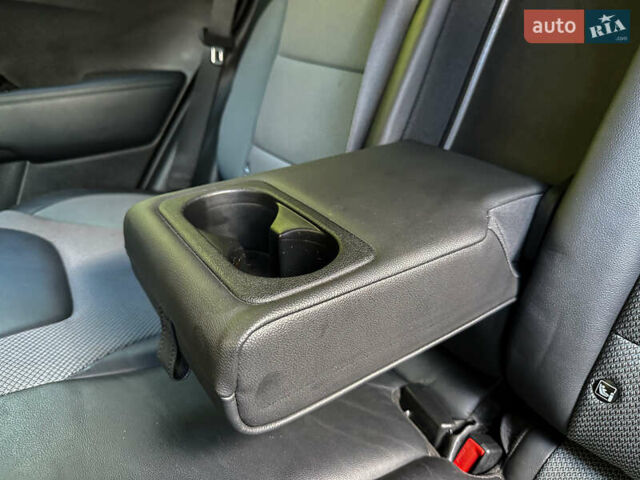 Білий Кіа Niro, об'ємом двигуна 0 л та пробігом 204 тис. км за 17800 $, фото 87 на Automoto.ua