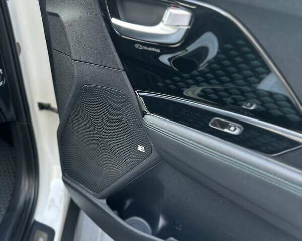 Белый Киа Niro, объемом двигателя 0 л и пробегом 145 тыс. км за 19700 $, фото 62 на Automoto.ua