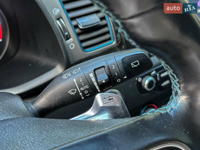 Білий Кіа Niro, об'ємом двигуна 0 л та пробігом 204 тис. км за 17800 $, фото 76 на Automoto.ua