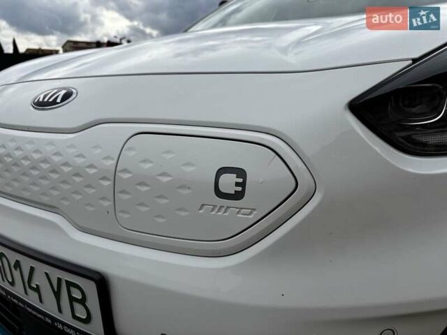 Белый Киа Niro, объемом двигателя 0 л и пробегом 100 тыс. км за 18999 $, фото 14 на Automoto.ua