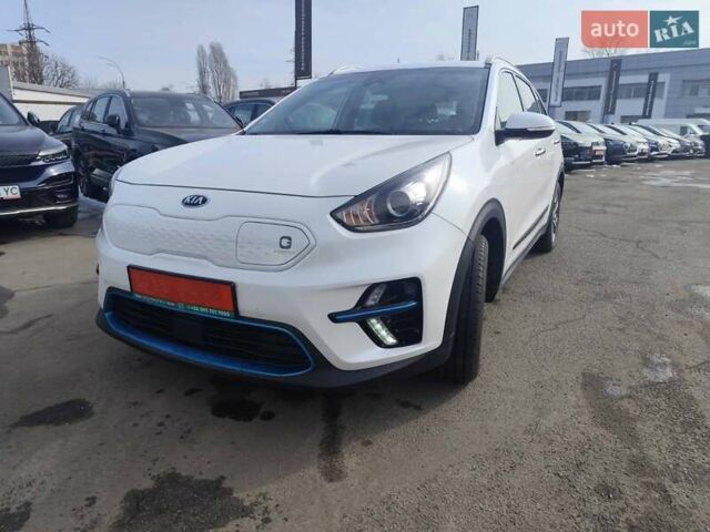 Белый Киа Niro, объемом двигателя 0 л и пробегом 105 тыс. км за 17555 $, фото 24 на Automoto.ua