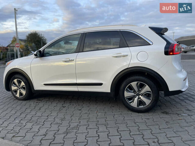Киа Niro 2019 в Луцке на Automoto.ua Белый Киа Niro, объемом двигателя 1.58 л и пробегом 212 тыс. км за 15999 $, фото 11 на Automoto.ua