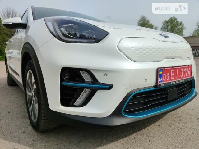 Білий Кіа Niro, об'ємом двигуна 0 л та пробігом 137 тис. км за 19990 $, фото 3 на Automoto.ua