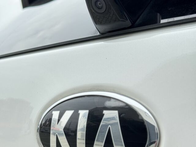 Киа Niro 2019 в Хмельницком на Automoto.ua Белый Киа Niro, объемом двигателя 1.6 л и пробегом 320 тыс. км за 12400 $, фото 23 на Automoto.ua
