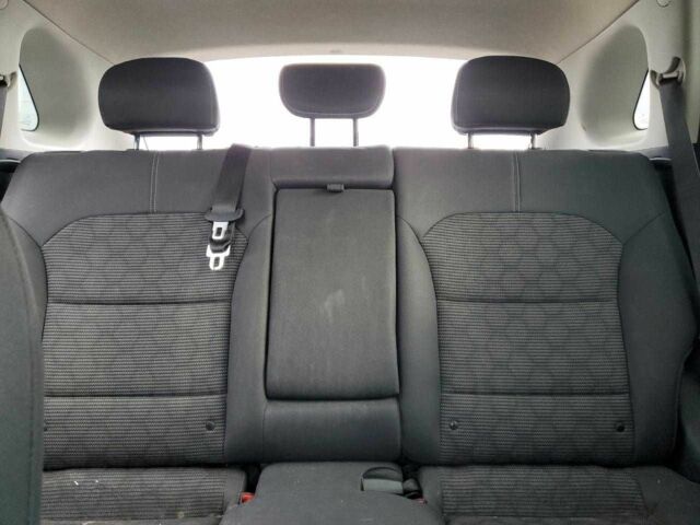 Білий Кіа Niro, об'ємом двигуна 1.6 л та пробігом 86 тис. км за 4100 $, фото 9 на Automoto.ua