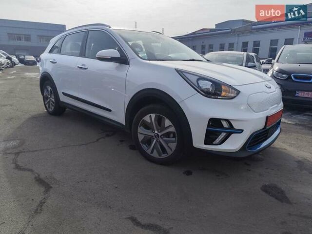 Белый Киа Niro, объемом двигателя 0 л и пробегом 105 тыс. км за 17555 $, фото 13 на Automoto.ua