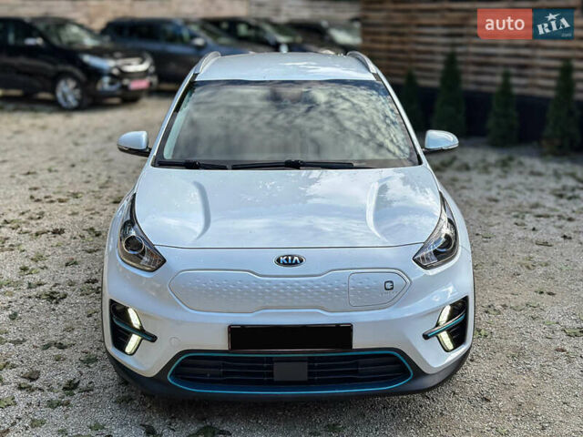 Білий Кіа Niro, об'ємом двигуна 0 л та пробігом 204 тис. км за 17800 $, фото 11 на Automoto.ua
