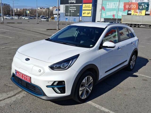 Белый Киа Niro, объемом двигателя 0 л и пробегом 114 тыс. км за 17900 $, фото 7 на Automoto.ua