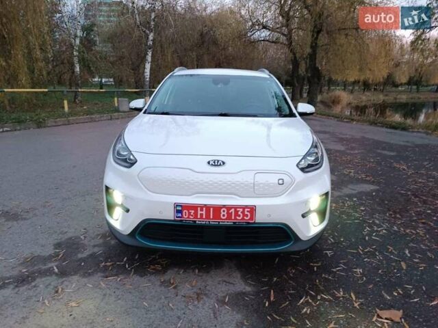 Білий Кіа Niro, об'ємом двигуна 0 л та пробігом 210 тис. км за 17600 $, фото 27 на Automoto.ua