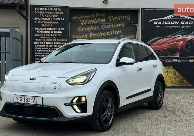 Білий Кіа Niro, об'ємом двигуна 0 л та пробігом 124 тис. км за 16999 $, фото 8 на Automoto.ua