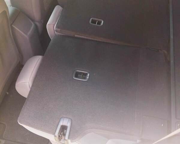 Белый Киа Niro, объемом двигателя 1.58 л и пробегом 27 тыс. км за 18750 $, фото 13 на Automoto.ua