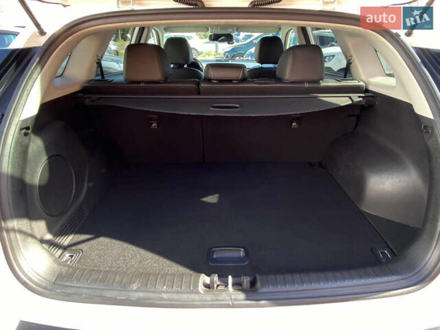 Белый Киа Niro, объемом двигателя 0 л и пробегом 70 тыс. км за 18850 $, фото 26 на Automoto.ua