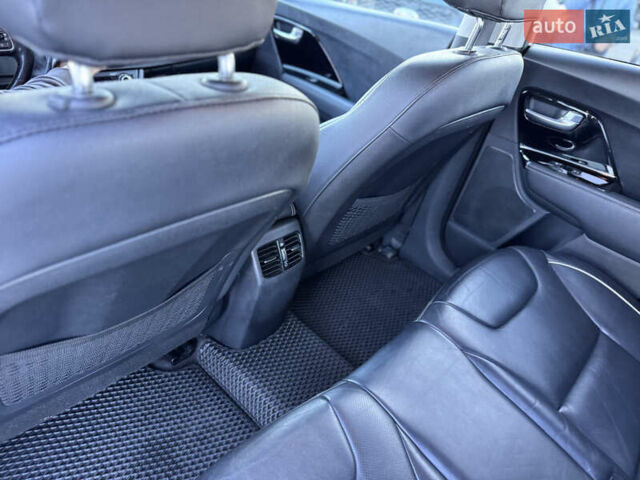 Белый Киа Niro, объемом двигателя 0 л и пробегом 210 тыс. км за 15900 $, фото 44 на Automoto.ua